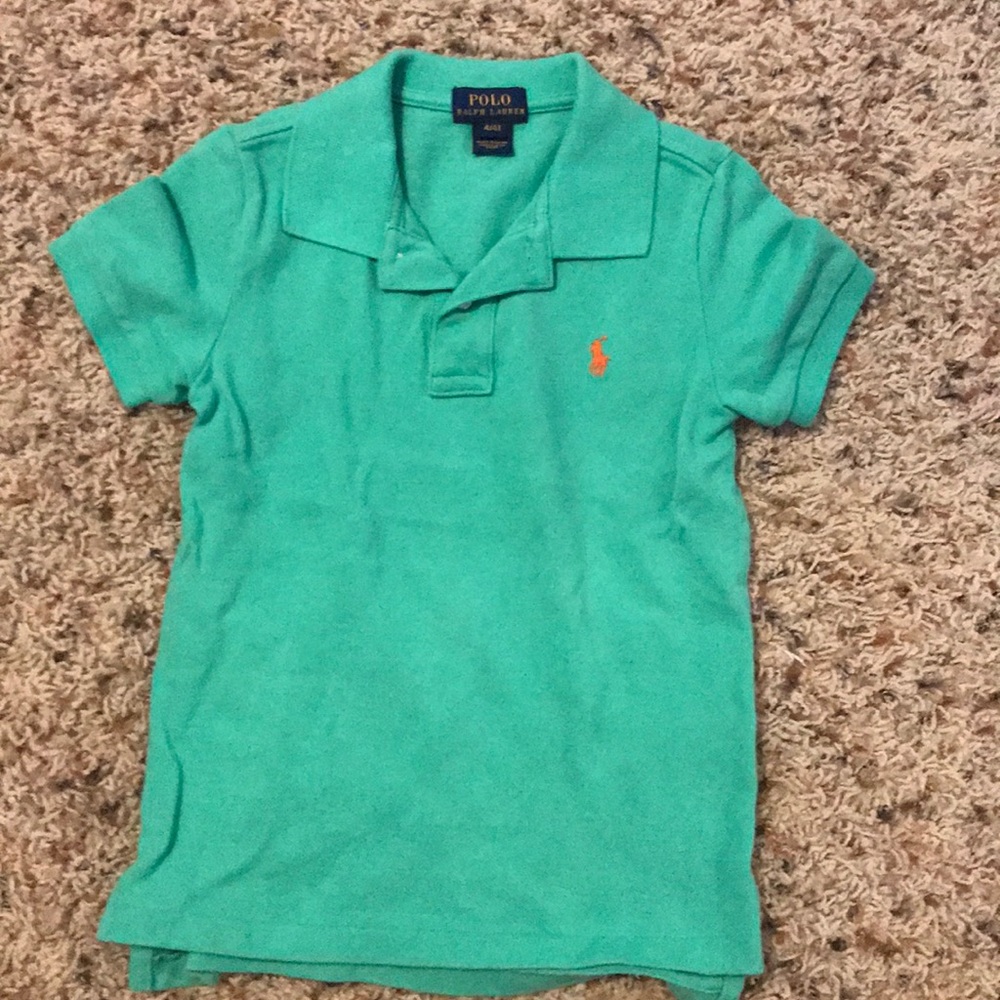 Boys green polo. Size 4t. Great condition